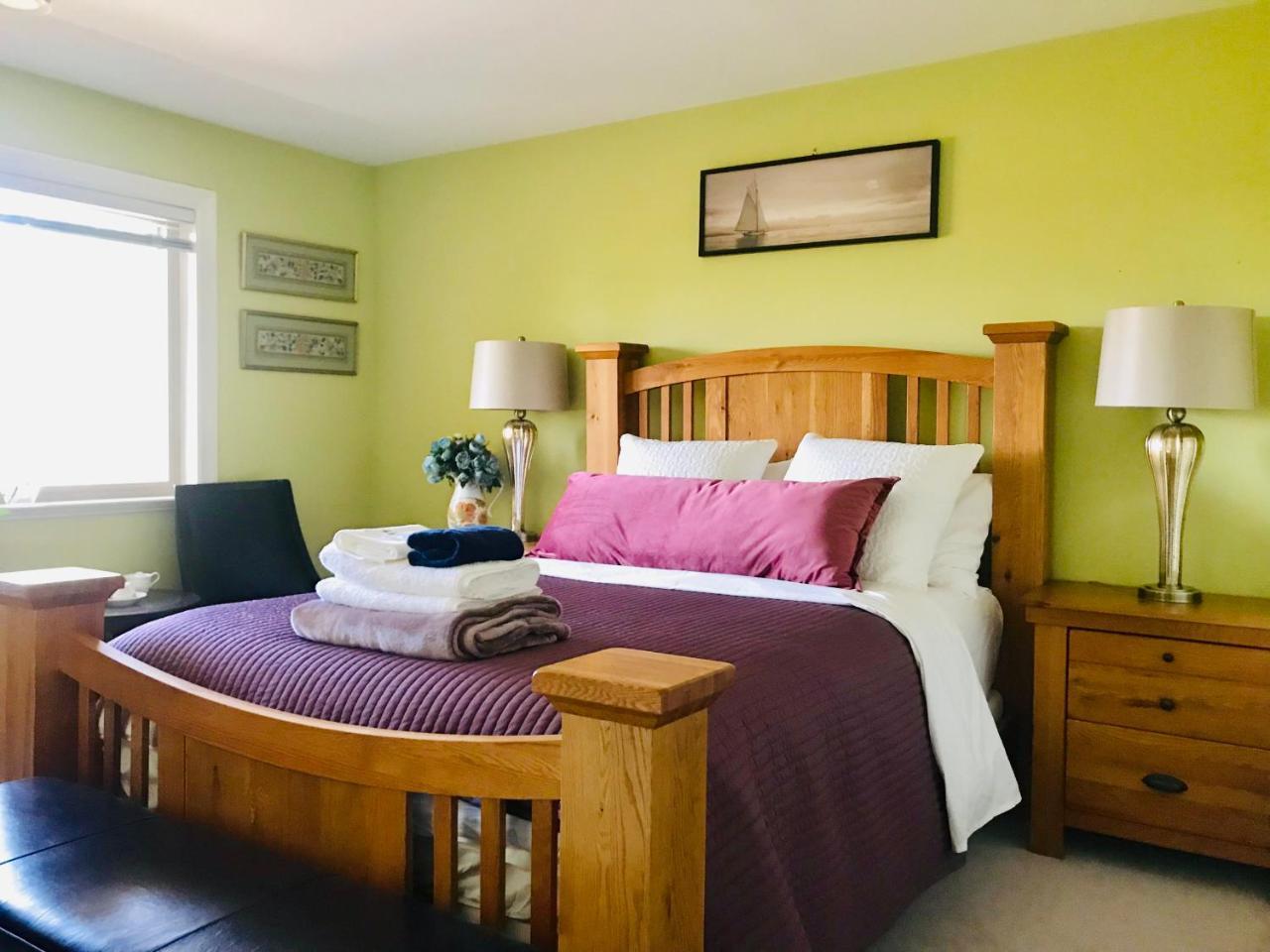 Cedar Manor Bed And Breakfast Pitt Meadows Екстер'єр фото