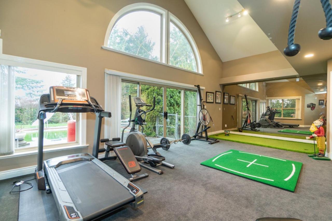 Cedar Manor Bed And Breakfast Pitt Meadows Екстер'єр фото