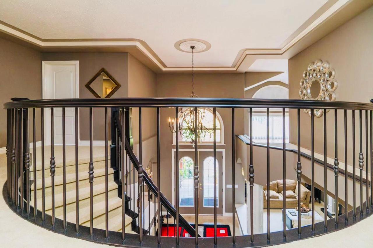 Cedar Manor Bed And Breakfast Pitt Meadows Екстер'єр фото